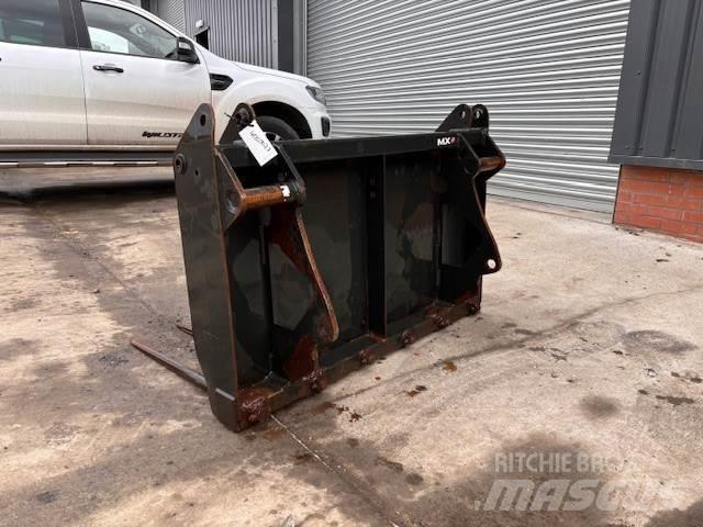 Quicke Muck Grab Uitkuilmachines
