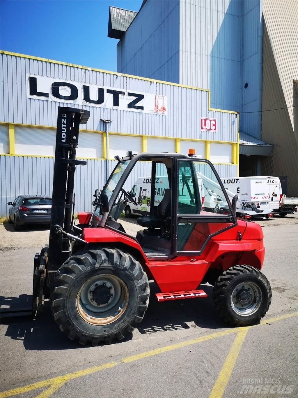 Manitou M26-4 Vorkheftruck voor zwaar terrein