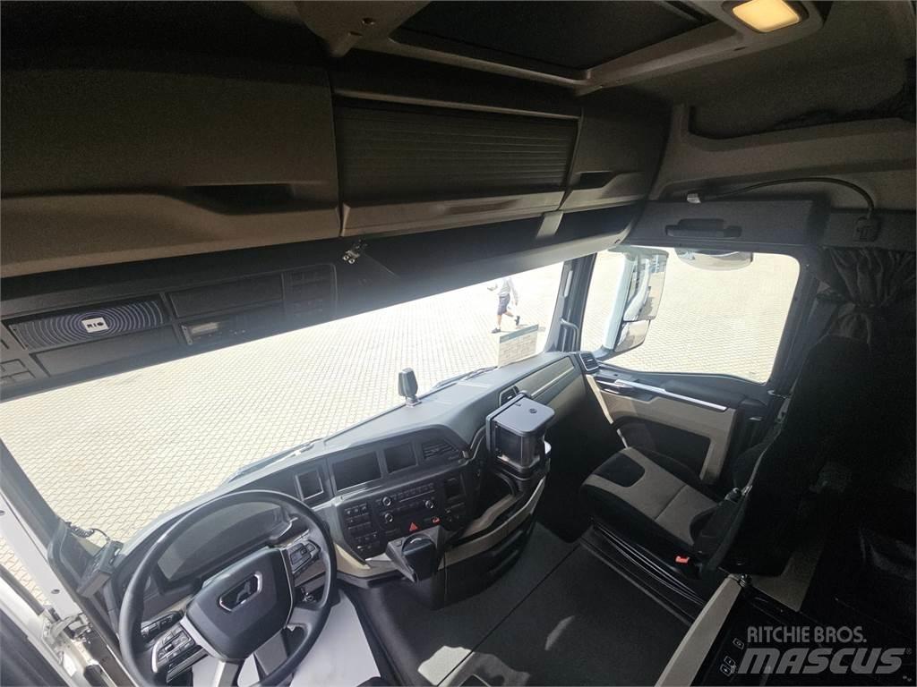 MAN TGX 26.510 6x2 Trekkers