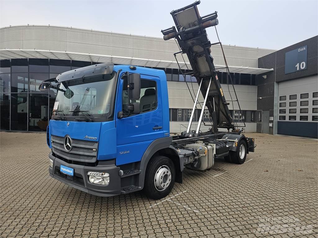 Mercedes-Benz Atego 1224 Containertrucks met kabelsysteem
