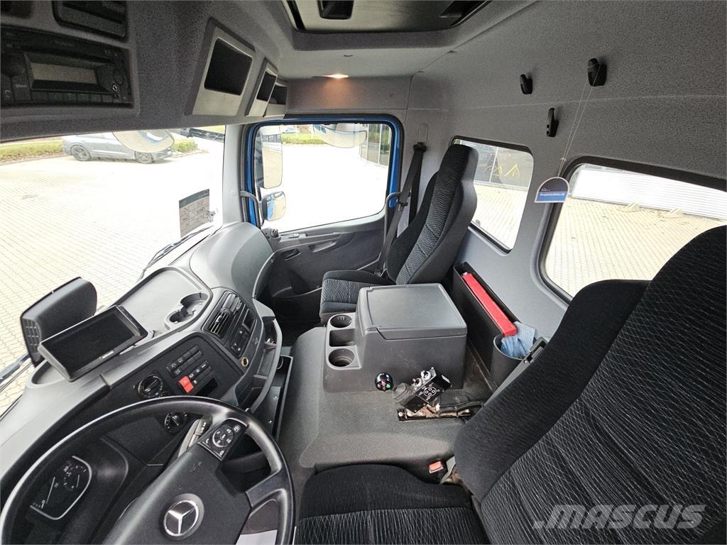 Mercedes-Benz Atego 1224 Containertrucks met kabelsysteem