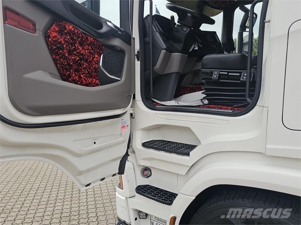 Scania R540 6x2 Trekkers