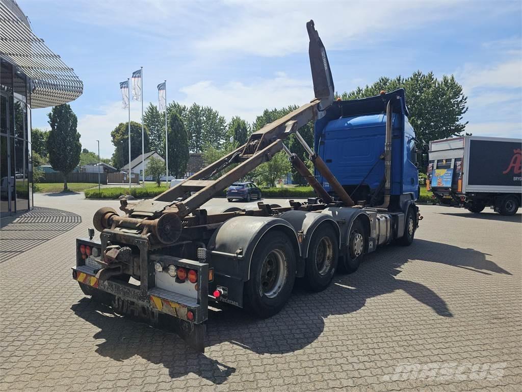 Scania R560 Vrachtwagen met containersysteem