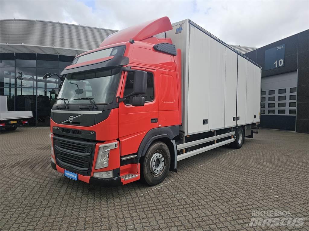 Volvo FM340 Bakwagens met gesloten opbouw