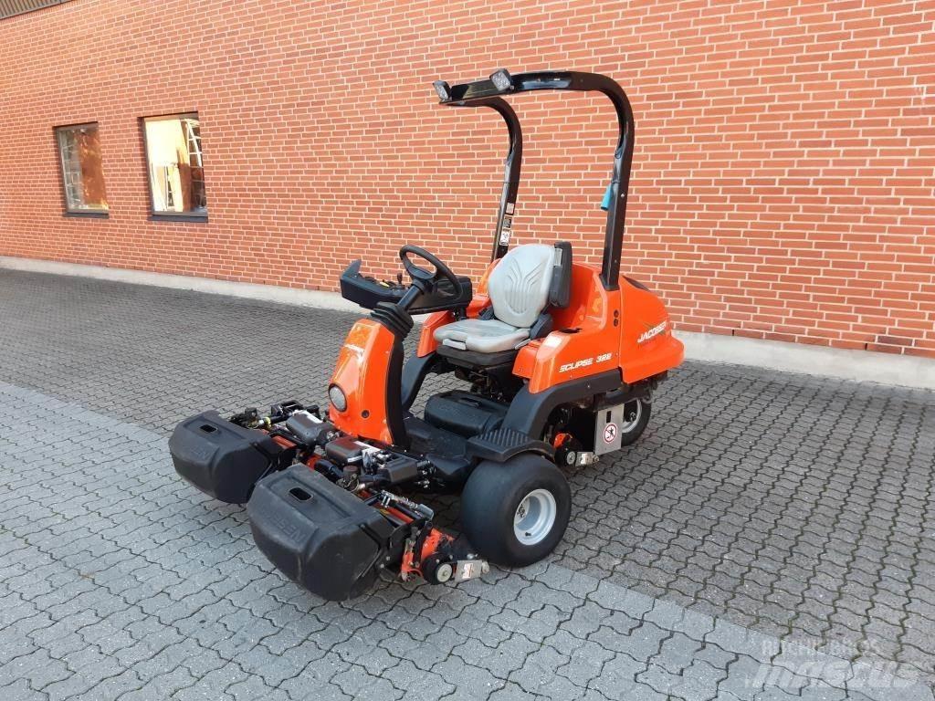 Jacobsen ECLIPS 322 Rijmaaiers