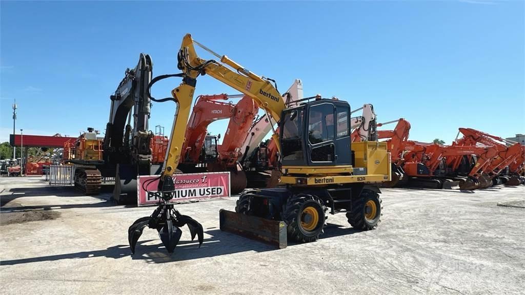 Bertani S3A 4X4 Wielgraafmachines