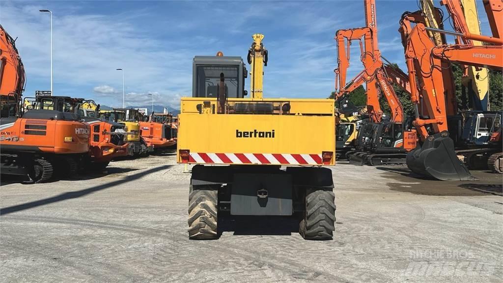 Bertani S3A 4X4 Wielgraafmachines