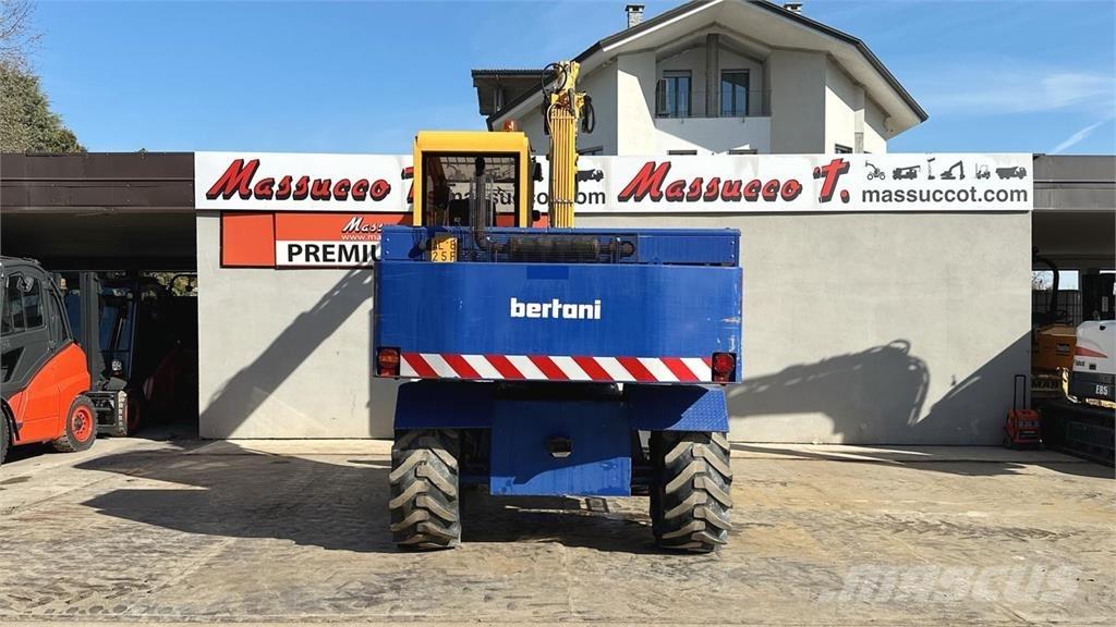 Bertani S3A 4x4 Wielgraafmachines