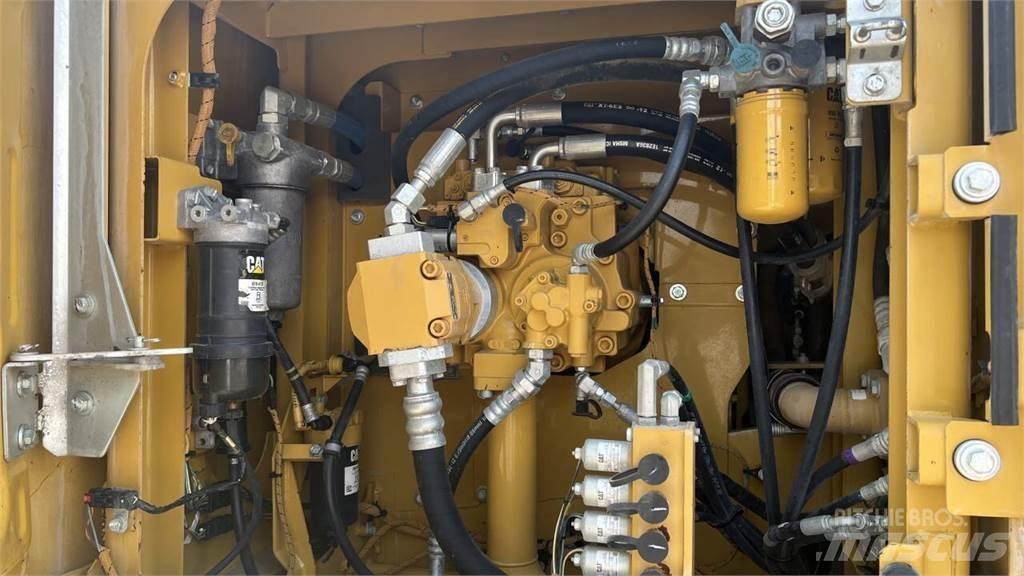 CAT 323 FLN Rupsgraafmachines
