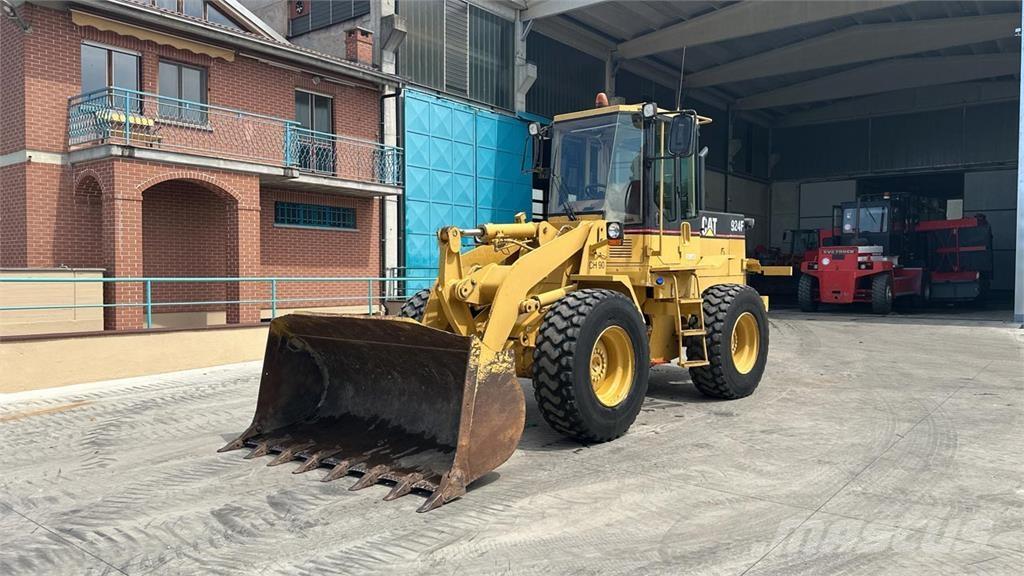 CAT 924F Wielladers