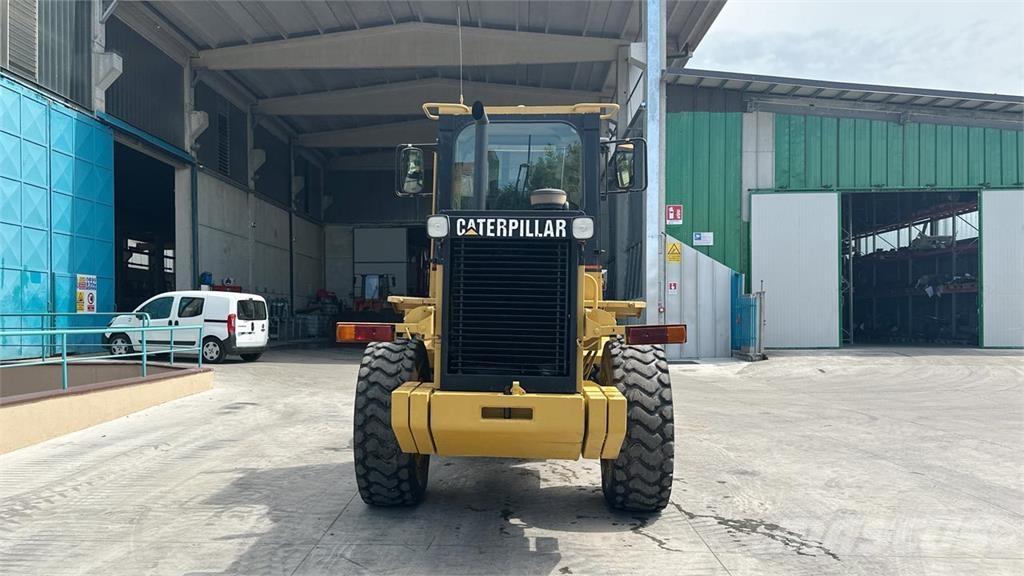 CAT 924F Wielladers
