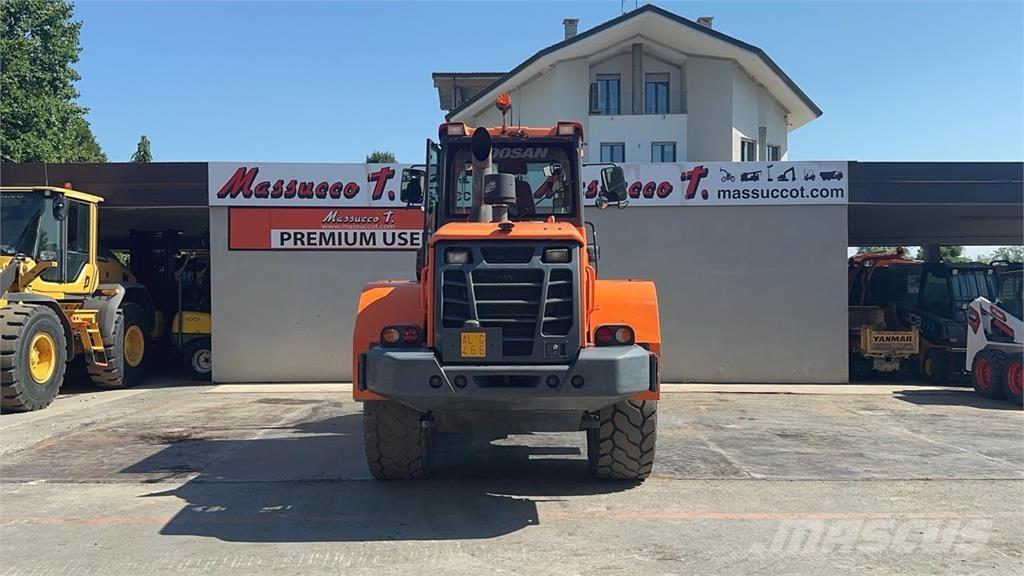 Doosan DL250-5 Wielladers