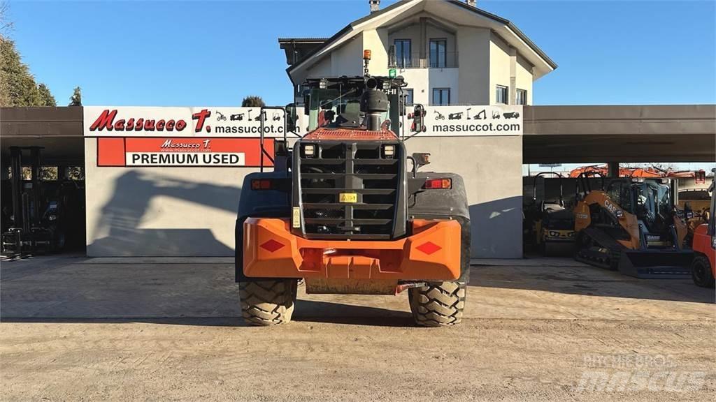 Hitachi ZW220-6 Wielladers