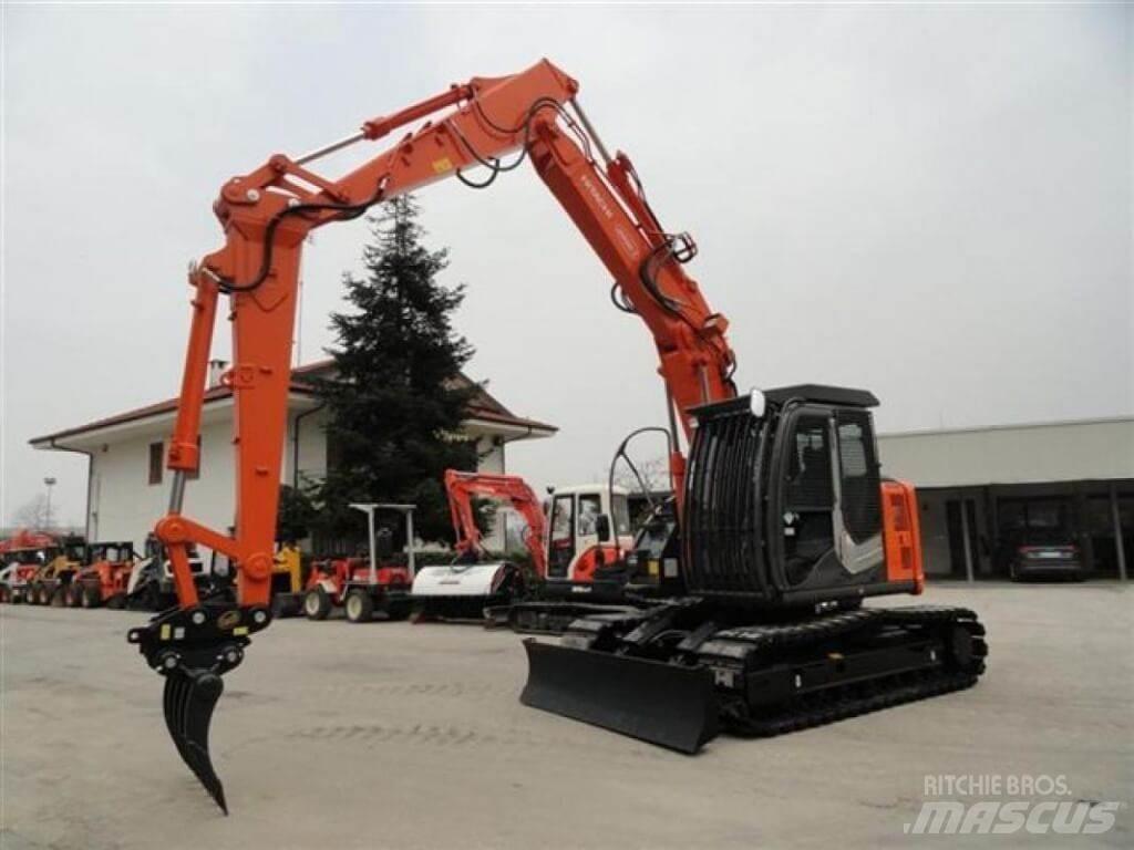 Hitachi ZX135 US-6 Bosbouw graafmachines