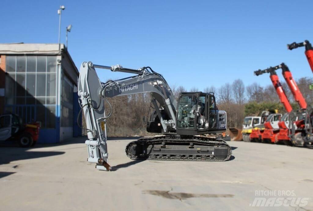 Hitachi ZX250LCN-6 Bosbouw graafmachines
