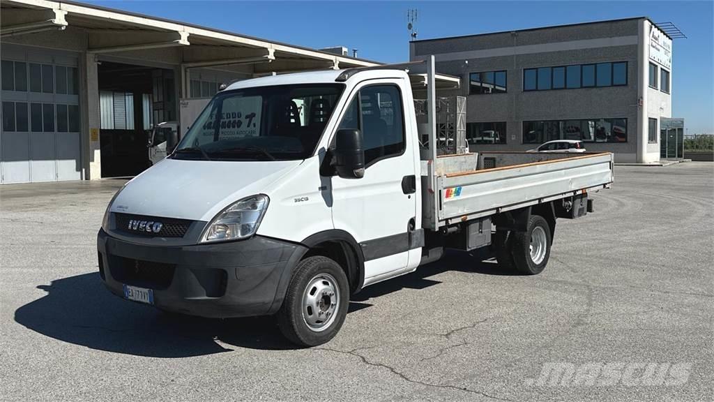 Iveco DAILY 35C13 4X2 Anders