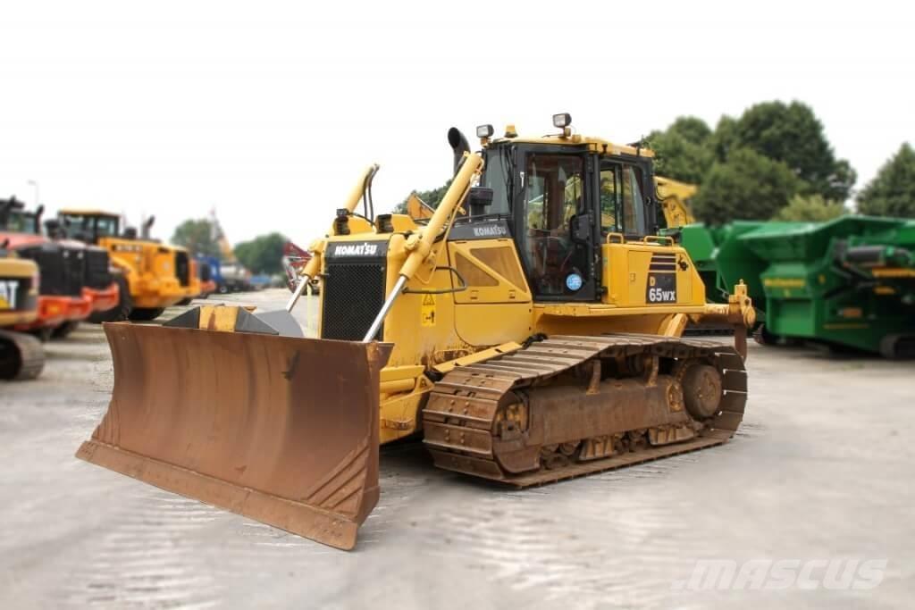 Komatsu D65WX-16 Rupsdozers