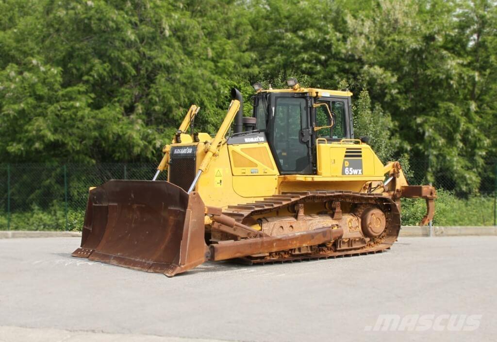 Komatsu D65WX-16 Rupsdozers