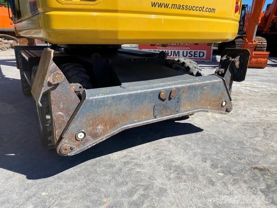 Komatsu PW200 7K Wielgraafmachines