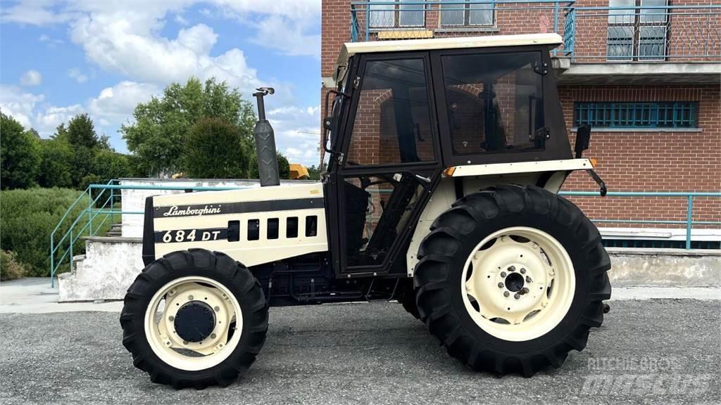 Lamborghini 684 DT Sneeuwschuivers en -ploegen