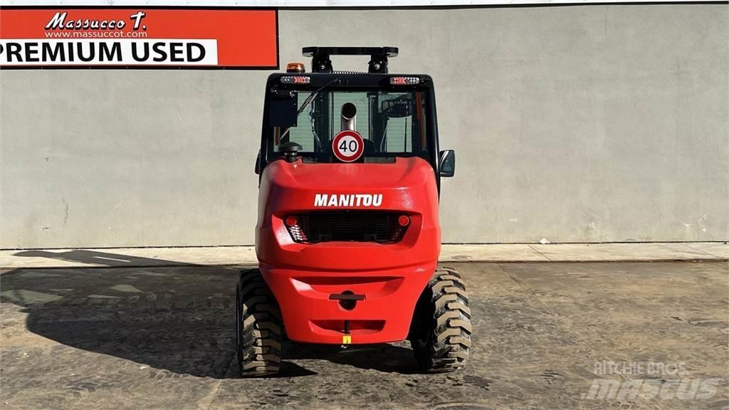 Manitou MC 30.4 4X4 Vorkheftruck voor zwaar terrein