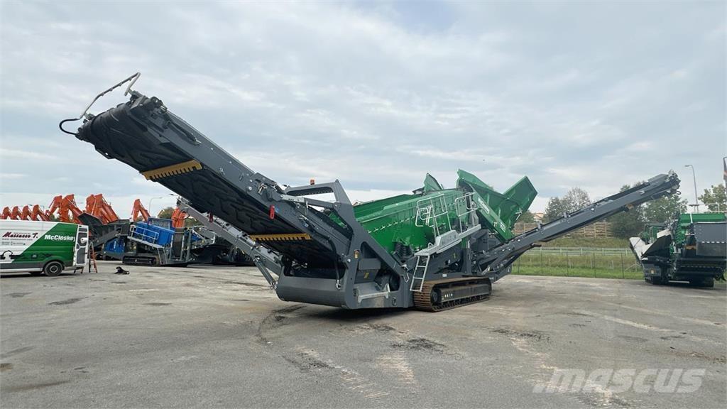 McCloskey R230 Sorteer / afvalscheidings machines