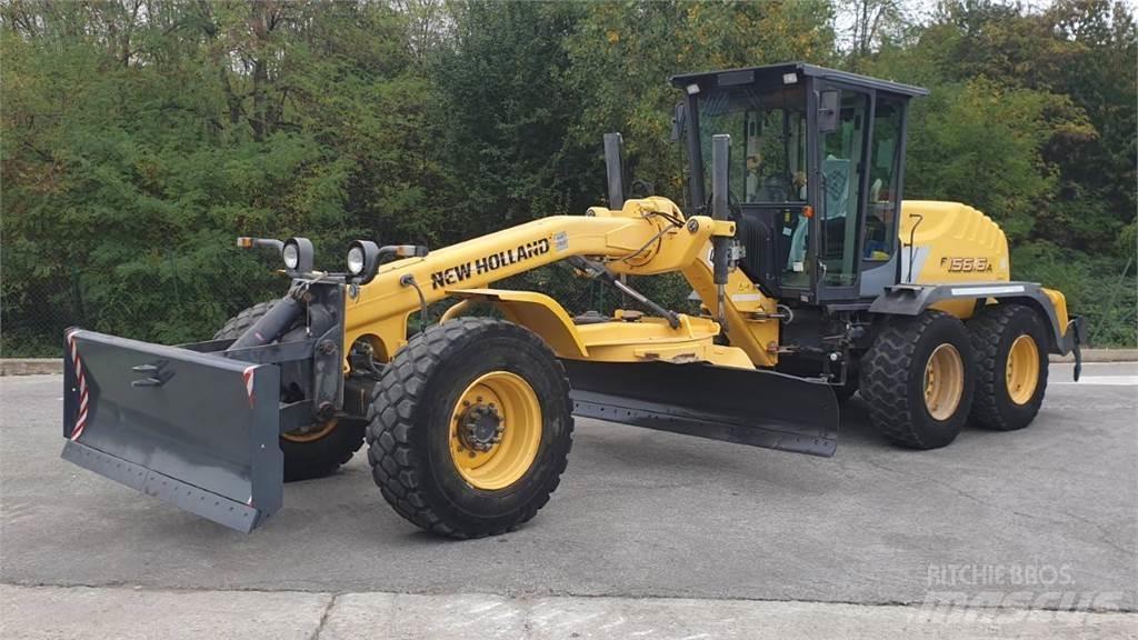 New Holland F.156.6/A Rupsdozers