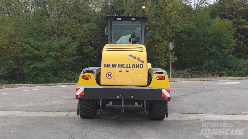 New Holland F.156.6/A Rupsdozers