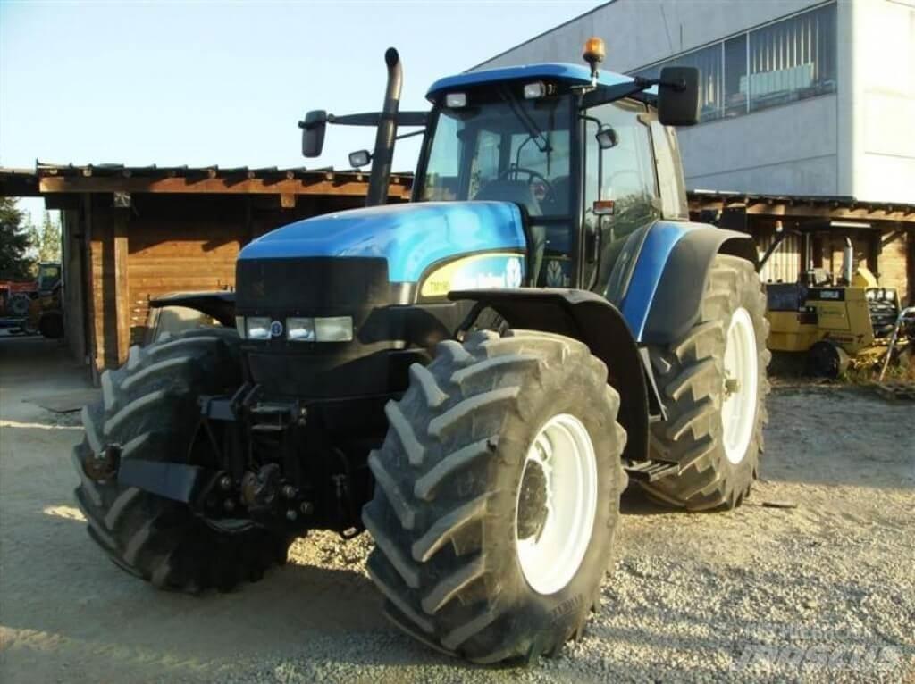 New Holland TM190 Sneeuwschuivers en -ploegen