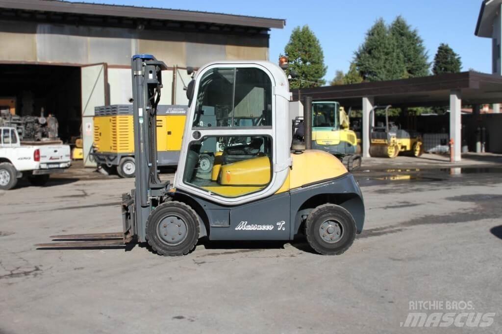 Nuova Detas SHR 40 Diesel heftrucks