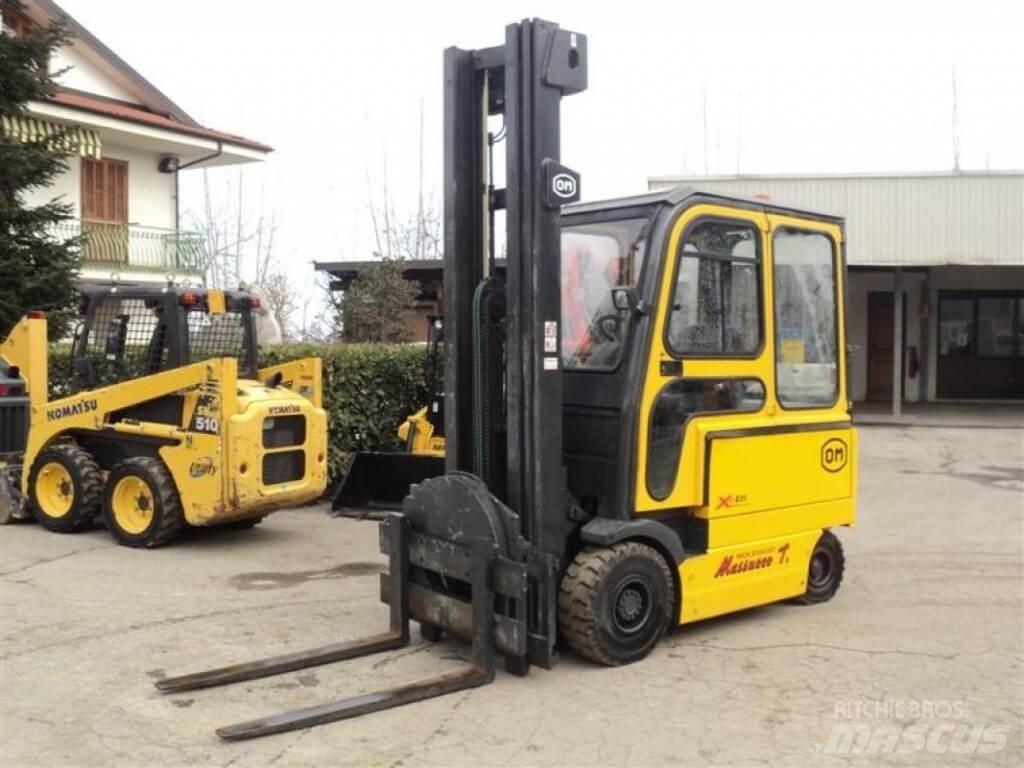 OM EU 30 Elektrische heftrucks