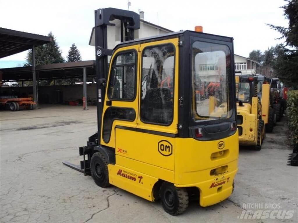 OM EU 30 Elektrische heftrucks