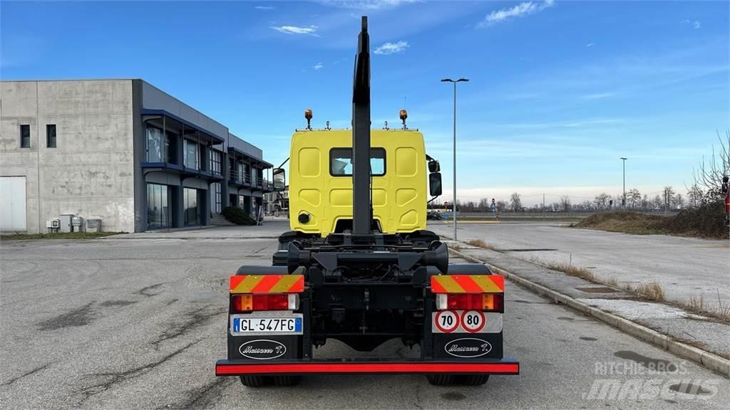 Renault 270 Dci – 4X2 Anders