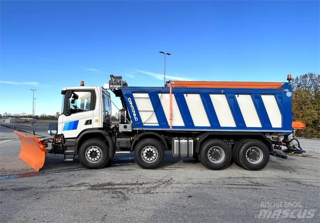 Scania P500 XT 8X4 Sneeuwschuivers en -ploegen