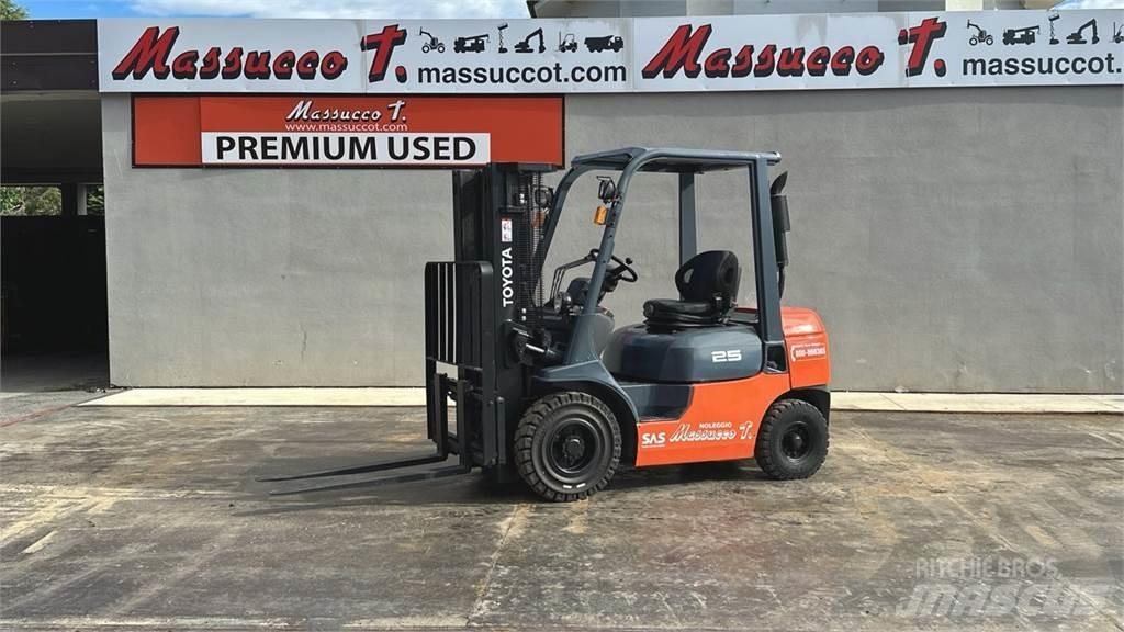 Toyota 62-7FDF25 Diesel heftrucks