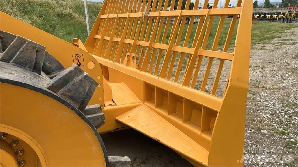 Vandel Quantum QS260 Rupsdozers