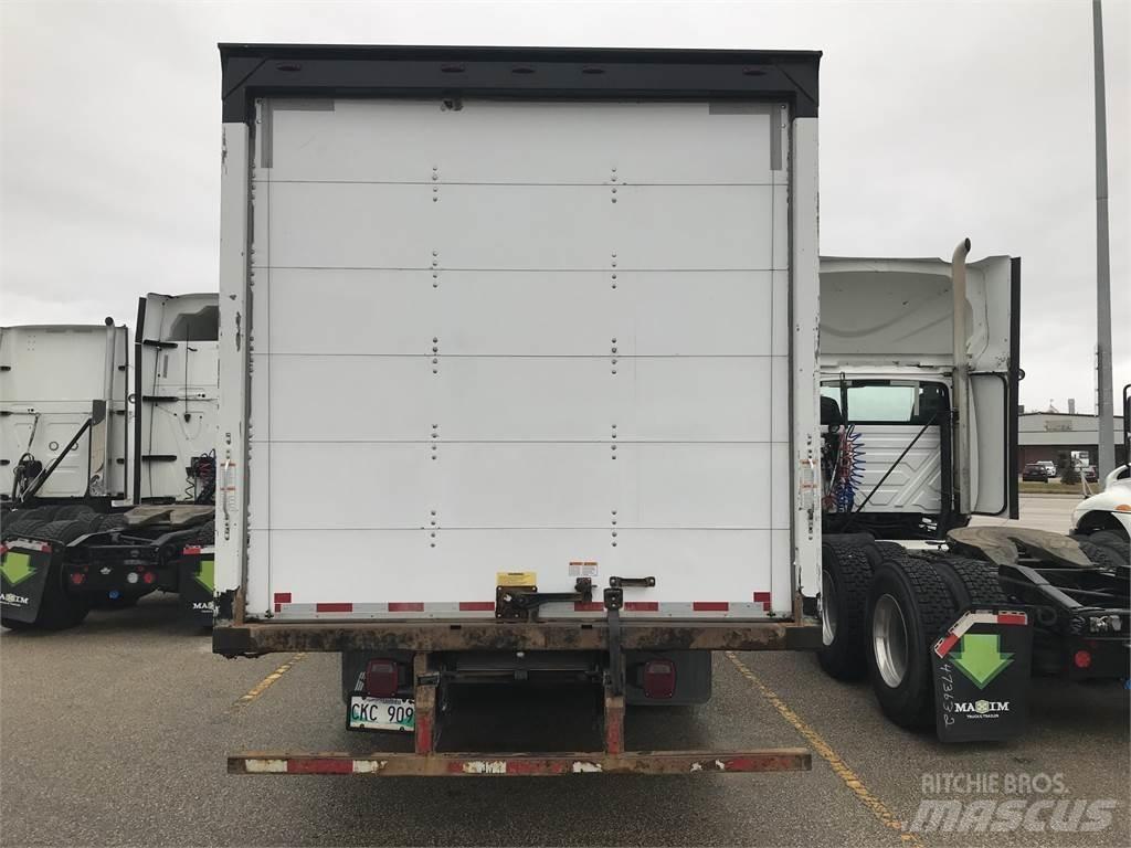 Freightliner M2 Bakwagens met gesloten opbouw