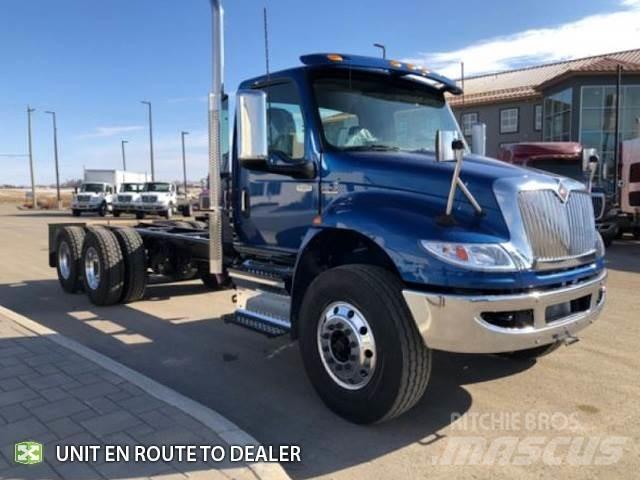 International MV Chassis met cabine