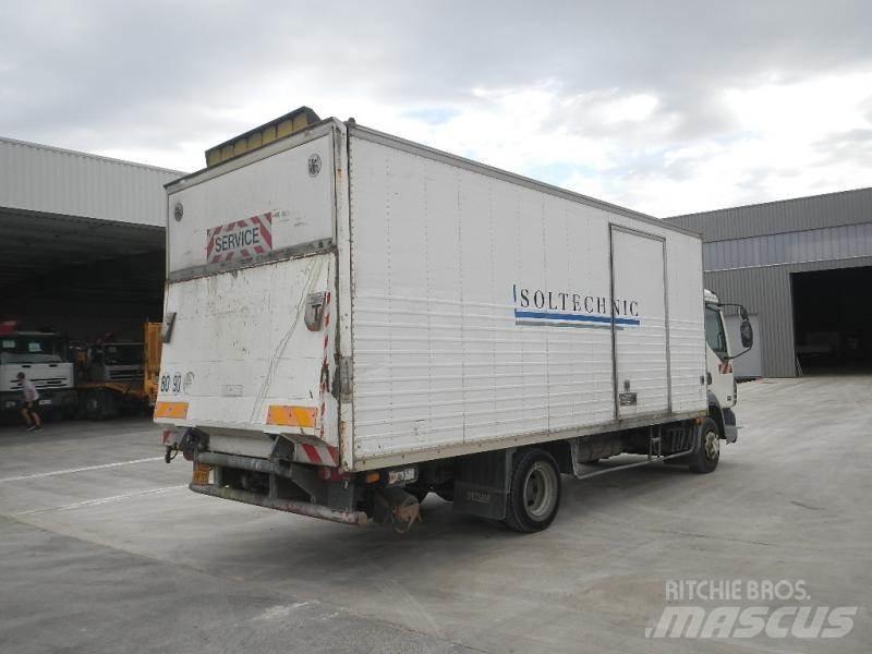DAF LF 45 Bakwagens met gesloten opbouw