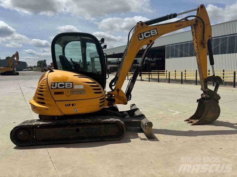 JCB 8065 Minigraafmachines < 7t