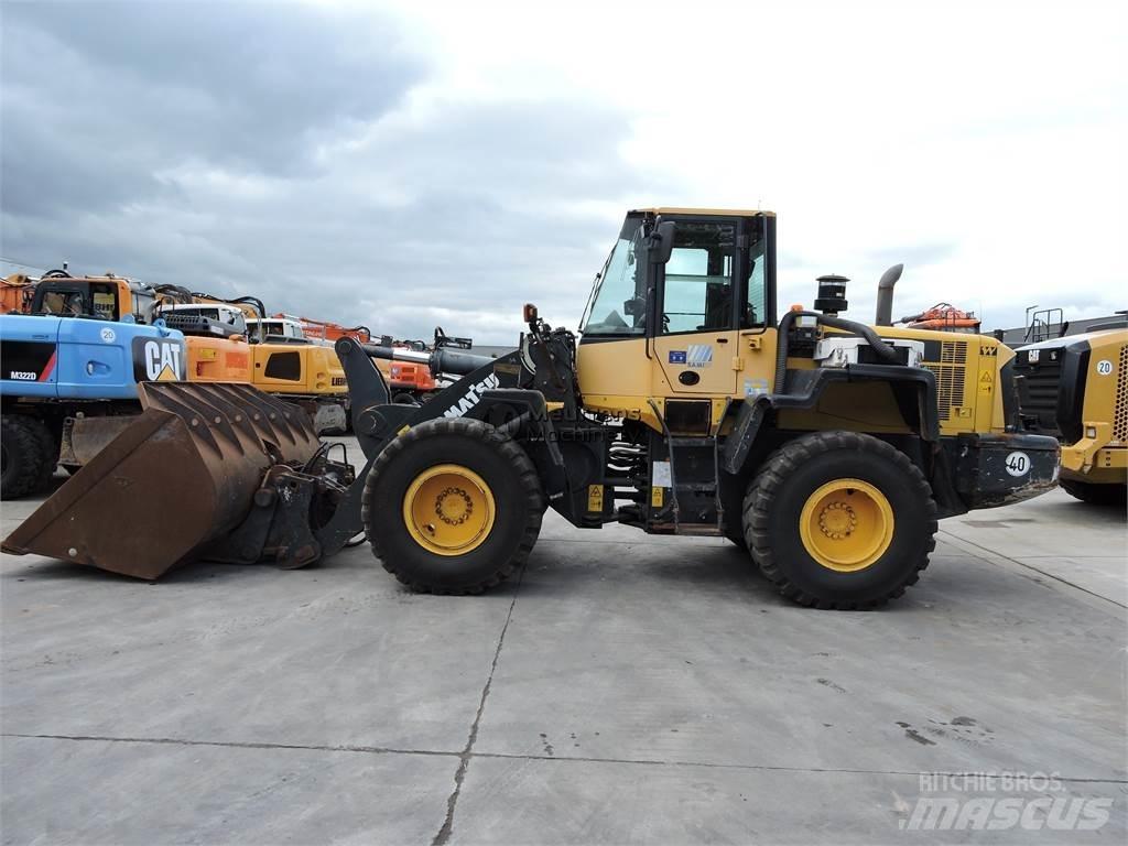 Komatsu WA320 Wielladers