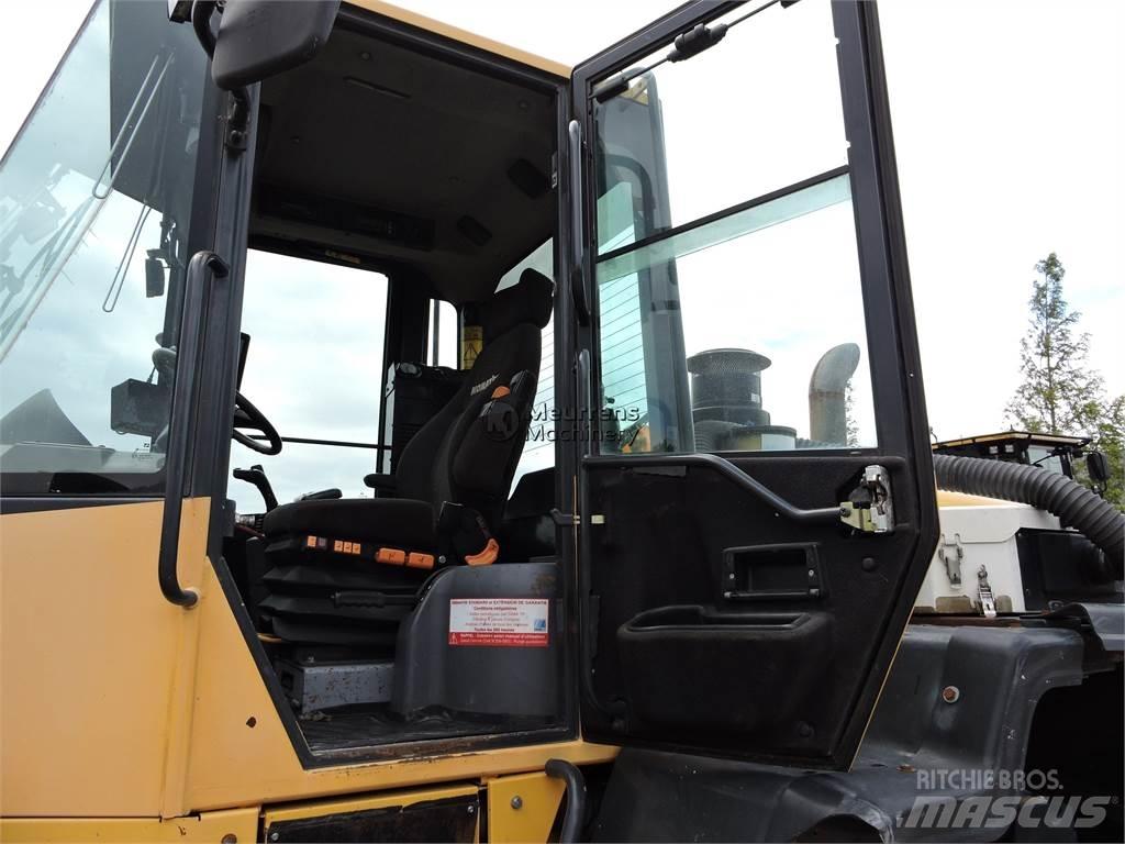 Komatsu WA320 Wielladers