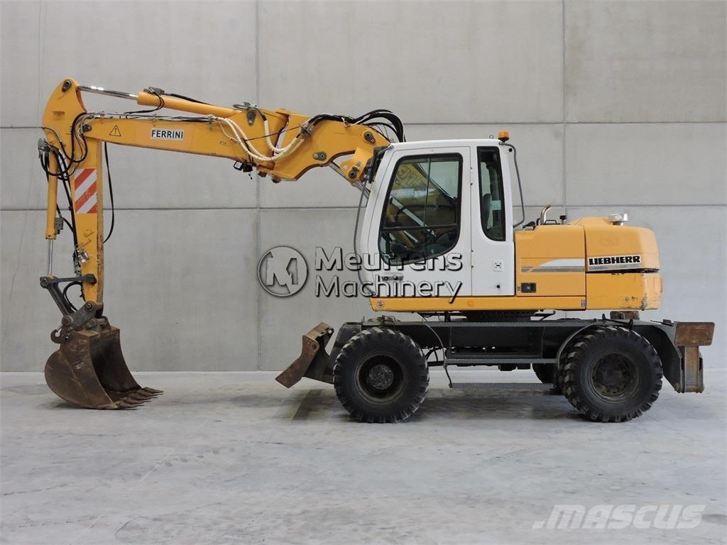 Liebherr A312 Wielgraafmachines