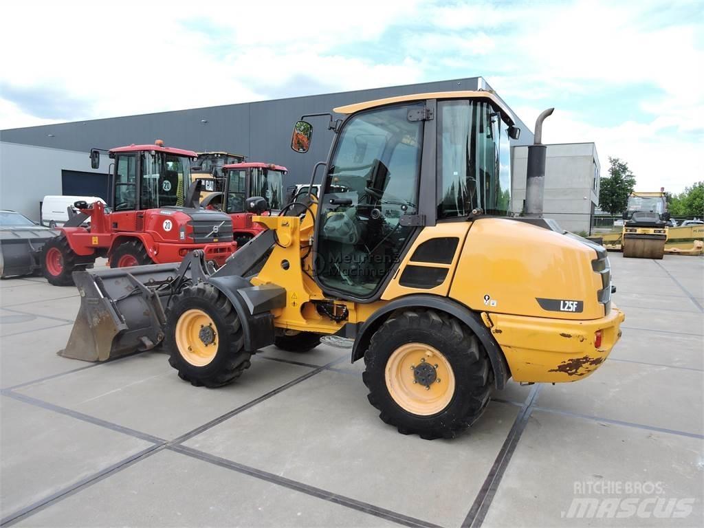 Volvo L25F Wielladers