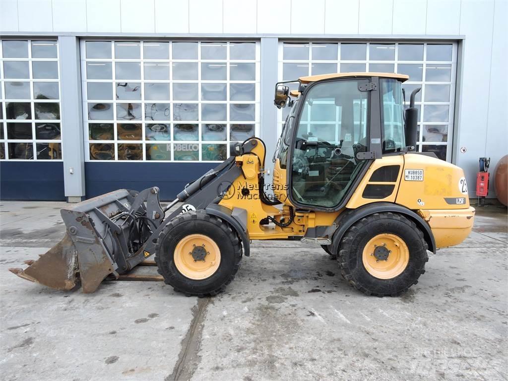 Volvo L25F Wielladers