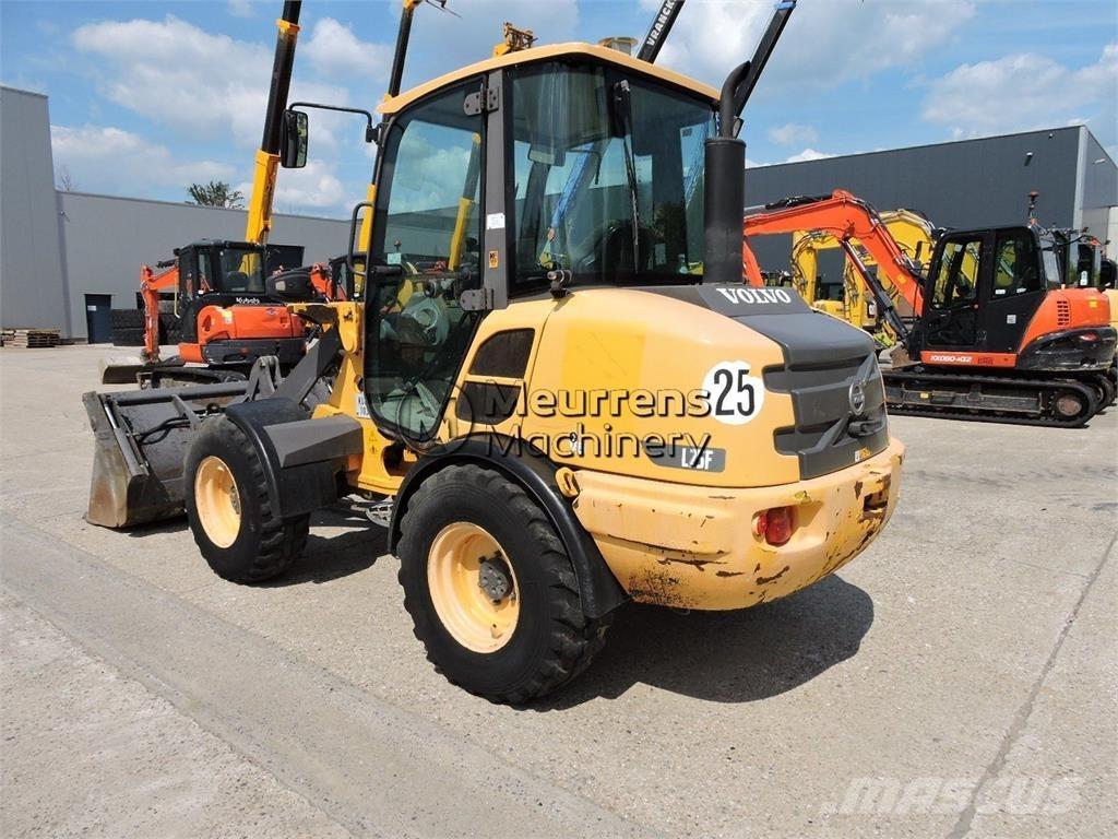 Volvo L25F + FORK Wielladers
