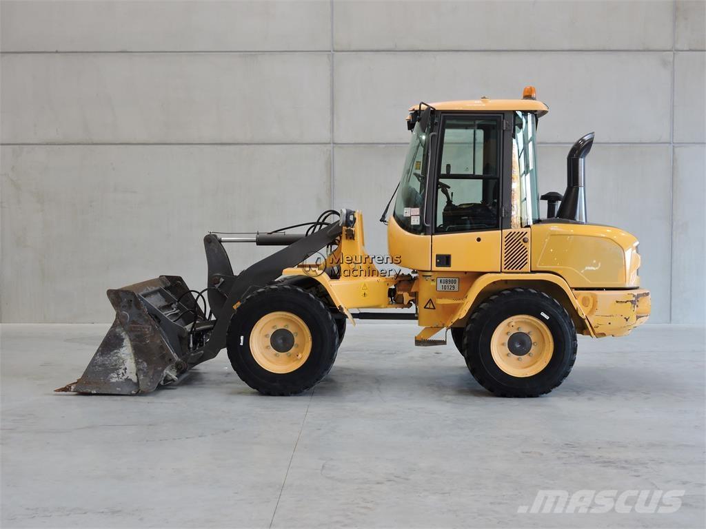 Volvo L30G Wielladers