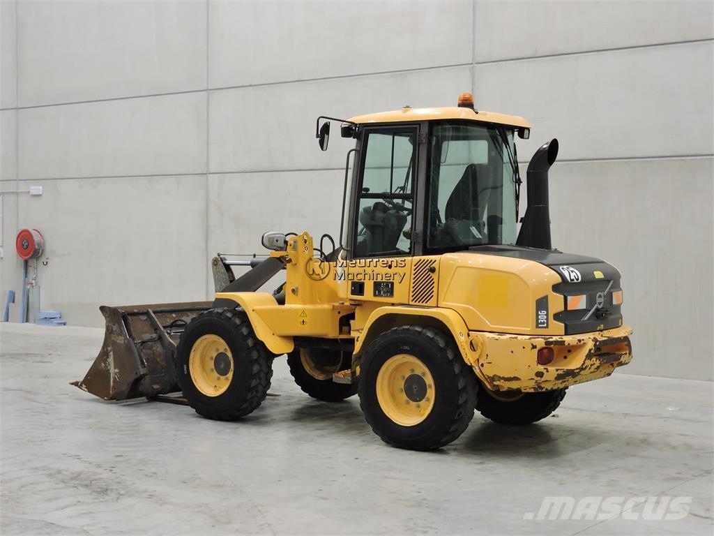 Volvo L30G + FORK Wielladers