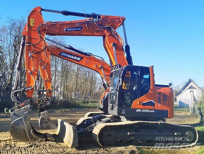 Develon DX 235 LCR-7 Rupsgraafmachines