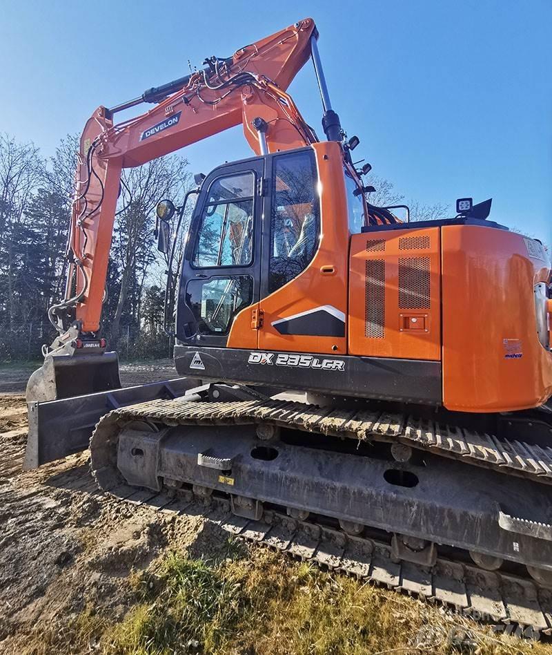 Develon DX 235 LCR-7 Rupsgraafmachines
